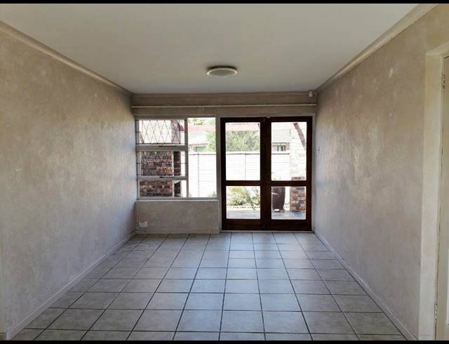 2 BEDROOM TOWNHOUSE RENTED IN SUMMERSTRAND